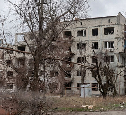 Патриаршая гуманитарная миссия оказывает помощь пострадавшим жителям Красногоровки в ДНР