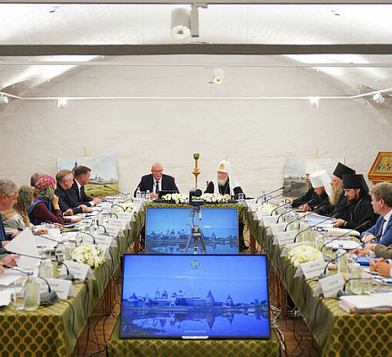 Предстоятель Русской Церкви возглавил совещание по вопросам сохранения и развития Соловецкого архипелага