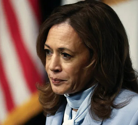 Харрис призывает прекратить филигранную борьбу в Сенате за принятие закона о "правах на аборт