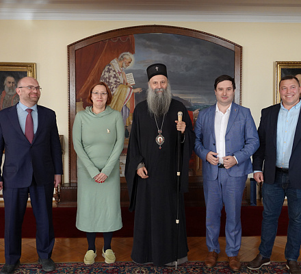 Патриарх Порфирий побеседовал с представителями церковных СМИ России