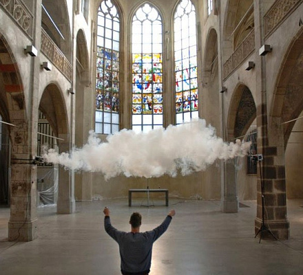 Das Nimbus-Projekt Berndnaut Smildes künstliche Wolken