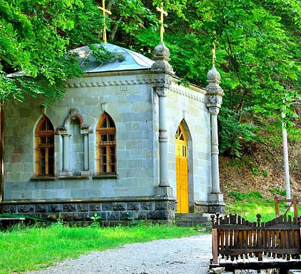 Die Bewertung der zehn schönsten Klöster Russlands umfasst zwei Krimklöster