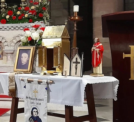 Посещаемость месс в Великобритании растет, но все еще значительно ниже уровня, существовавшего до пандемии