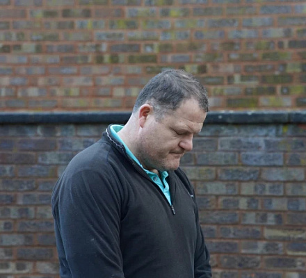 Ветеран британской армии осужден за молчаливую молитву возле клиники абортов