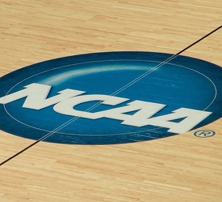 Техас подал в суд на NCAA за участие мужчин в женских видах спорта, утверждая, что это "обманчивая" практика