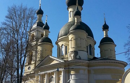 Kirche der lebensspendenden Dreifaltigkeit (Russland, Moskau)