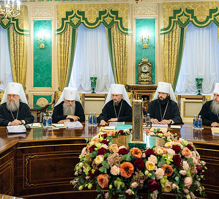 Священный Синод выразил благодарность всем причастным к гуманитарной деятельности на Донбассе и сопредельных территориях