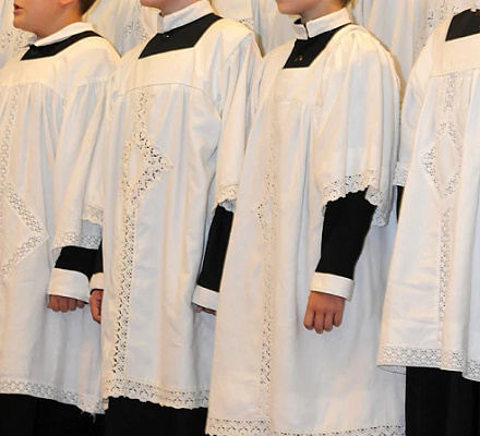 Епархия запрещает "All Are Welcome" и другие гимны на католических мессах