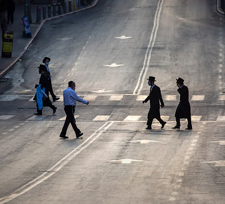 Israel führt zwei Wochen lang die landesweite COVID-19-Quarantäne ein