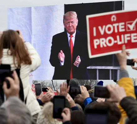 6 вещей, которые, как надеется движение за сохранение жизни, сделает будущая администрация Трампа