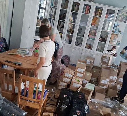 Дети из зоны конфликта получат школьные канцтовары от Патриаршей гуманитарной миссии