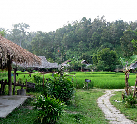 Rundreise: Die Reise einer neuen christlich-christlichen Frau aus Thailand