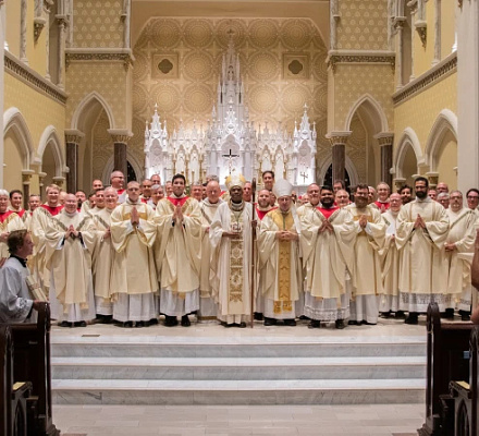 Нехватка призваний? Молитесь о призвании во время Национальной недели информирования о призвании