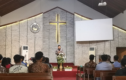 Gereja Kristen Nazarene Filadelfia (GKNF)