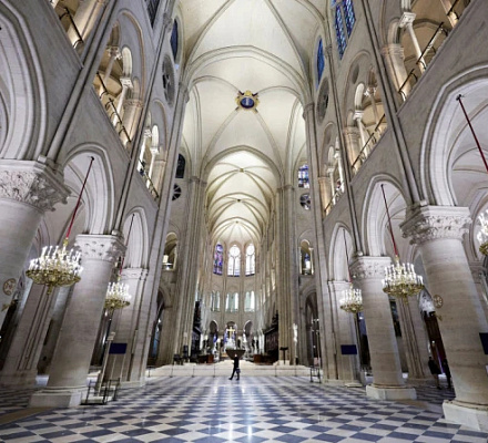 Признак "ренессанса" в Париже: Собор Нотр-Дам вновь откроется в эти выходные