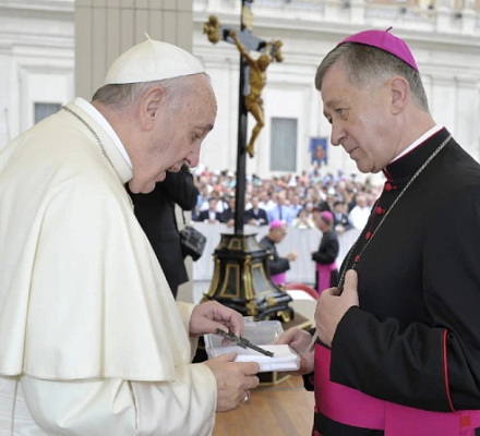 Папа Франциск назначил 5 новых вспомогательных епископов для Чикагской архиепархии