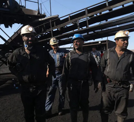 Папа Франциск возносит молитвы о жертвах взрыва на угольной шахте в Иране