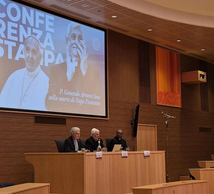 Настоятель иезуитов отец Соса: Папа Франциск не стремился к популярности