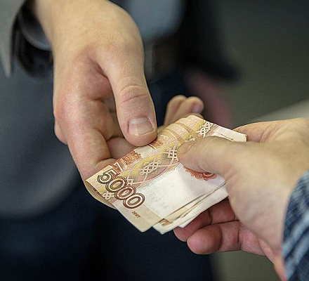 Можно ли брать и давать в долг