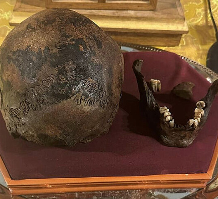 Состоялось открытие мощей святителя Рафаила Бруклинского для поклонения верующих