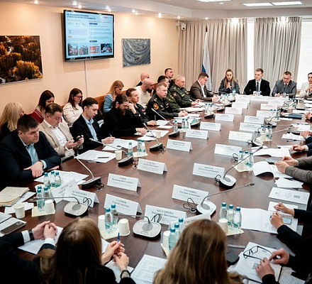 Директор Патриаршей гуманитарной миссии выступил в Государственной Думе на круглом столе по теме волонтерства на приграничных территориях