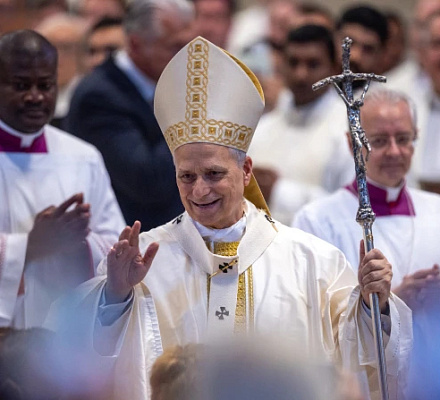 Папа Лев XIV в воскресенье Святой Троицы: Динамичная любовь Бога открывает человечество для встречи