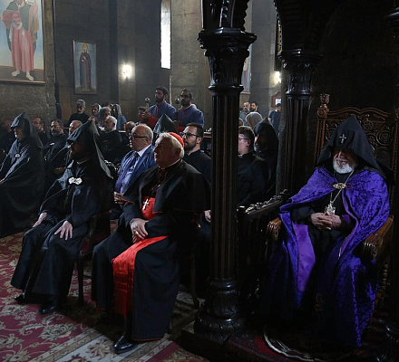 Церемония поминовения святых мучеников Геноцида армян в Святом Первопрестольном Эчмиадзине