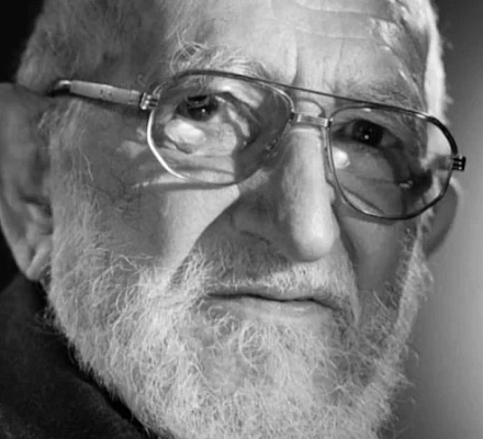 Обвинения в жестоком обращении: Парижская прокуратура не будет проводить расследование в отношении аббата Пьера