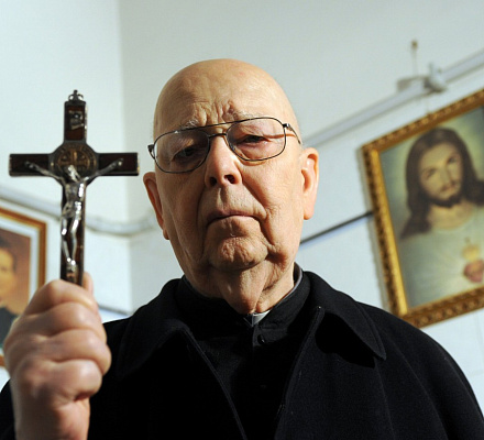 Die Päpstliche Akademie in Rom nimmt die Ausbildung zum Exorzisten wieder auf