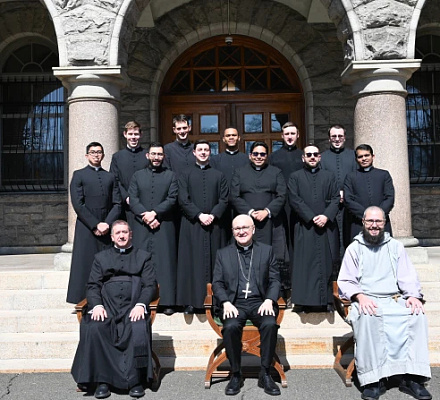 В условиях нехватки кадров Нью-Йоркская архиепархия привлекает прихожан к поиску будущих священников