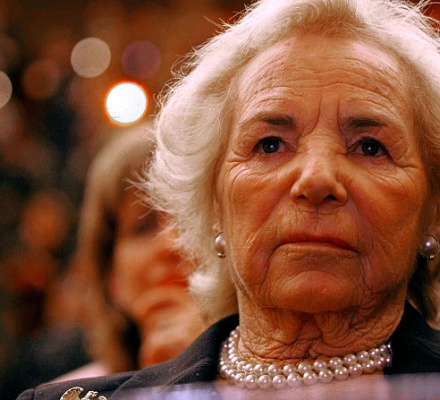 Этель Кеннеди, жена Роберта Ф. Кеннеди и убежденная католичка, умерла в возрасте 96 лет