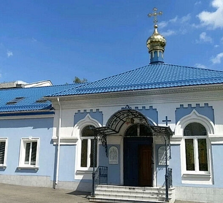 Обломки БПЛА повредили здание храма в центре Курска