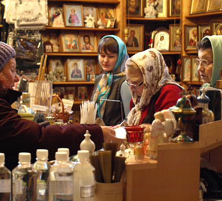 Die Russen begannen, weniger religiöse Gegenstände zu kaufen