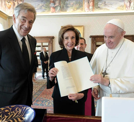 Отмена запрета на причастие Нэнси Пелоси: Уже слишком поздно для апелляции, говорит эксперт