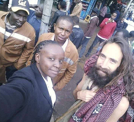 Der australische Reisende wird ständig mit Jesus Christus verwechselt