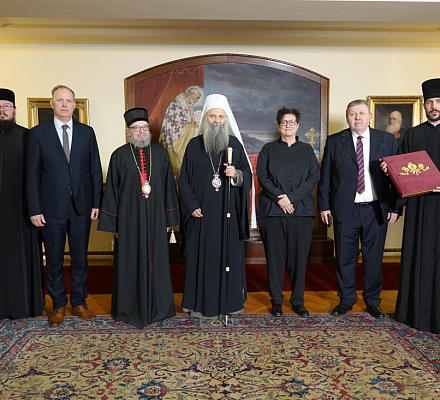 Патриарх Порфирий побеседовал с митрополитом Лукианом и представителями сербов Венгрии