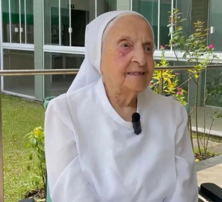 116-летняя бразильская монахиня - самый старый человек в мире