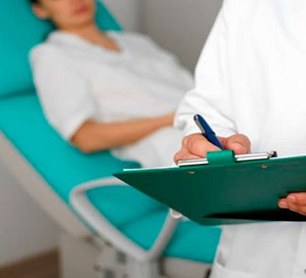 Die Orthodoxie lehnt es nicht ab, von Ärzten behandelt und untersucht zu werden