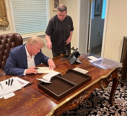 Бруклинский священник будет молиться на инаугурации после "маловероятной" дружбы с президентом Трампом