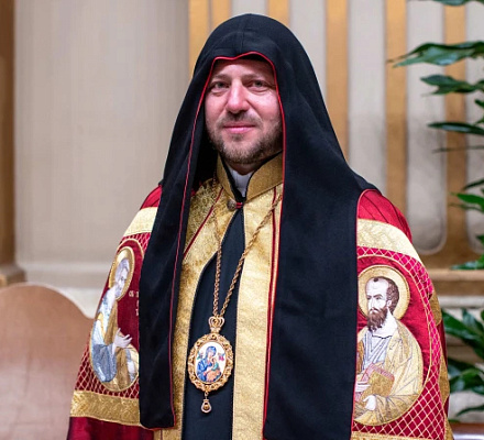 Самому молодому кардиналу в мире всего 44 года