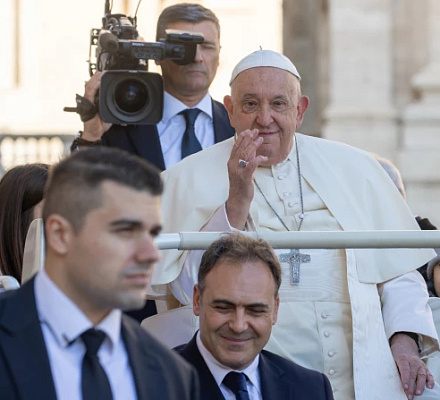 Папа Франциск: Конфирмация - это "таинство свидетельства", а не "таинство прощания