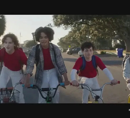 Новый фильм "Лето монстров" - полезное приключение-триллер для всей семьи