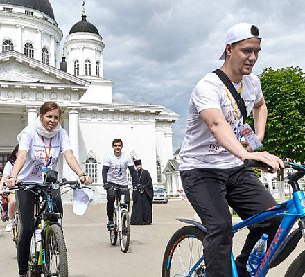 Die Radtour zum 1030. Jahrestag der Taufe der Rus endete in Saransk