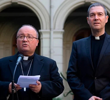 Содалити христианской жизни подписывает официальный указ о своем роспуске