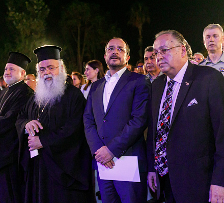 Необходим новый подход к кипрскому вопросу, заявил архиепископ Георгий