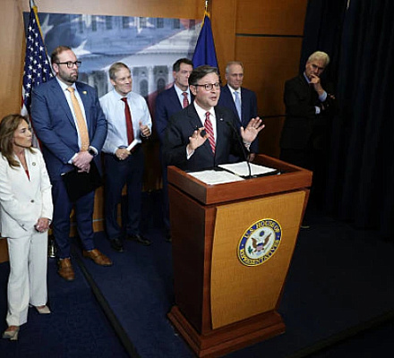 Католики приветствуют отказ от финансирования программы "Планирование семьи" в основном законопроекте о бюджете Конгресса