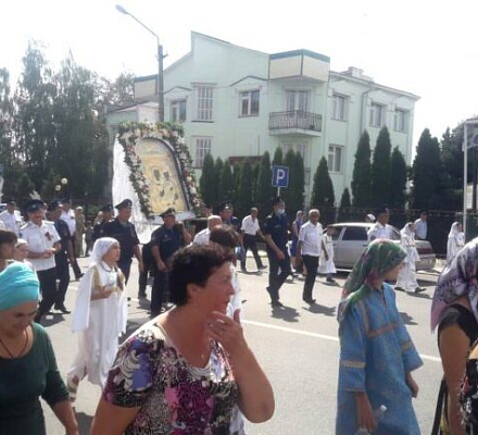 In Nordossetien beginnt eine Prozession mit der Mozdok-Ikone der Muttergottes