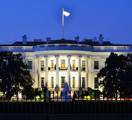 Администрация Трампа отменяет установленное Байденом требование к врачам скорой помощи делать аборты