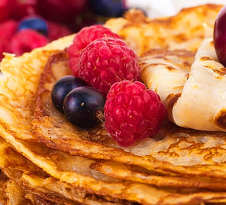 Orthodoxe Christen feiern Maslenitsa