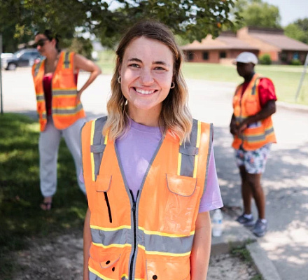 Группа сторонников здорового образа жизни просит Верховный суд отменить законы о "буферных зонах" для абортов